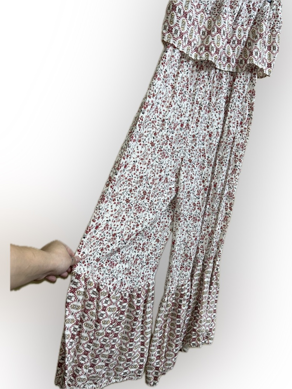 🔥5/$35🔥 Japna Cream Strapless Floral Wide-Leg Jumpsuit | Size M - Picture 4 of 10